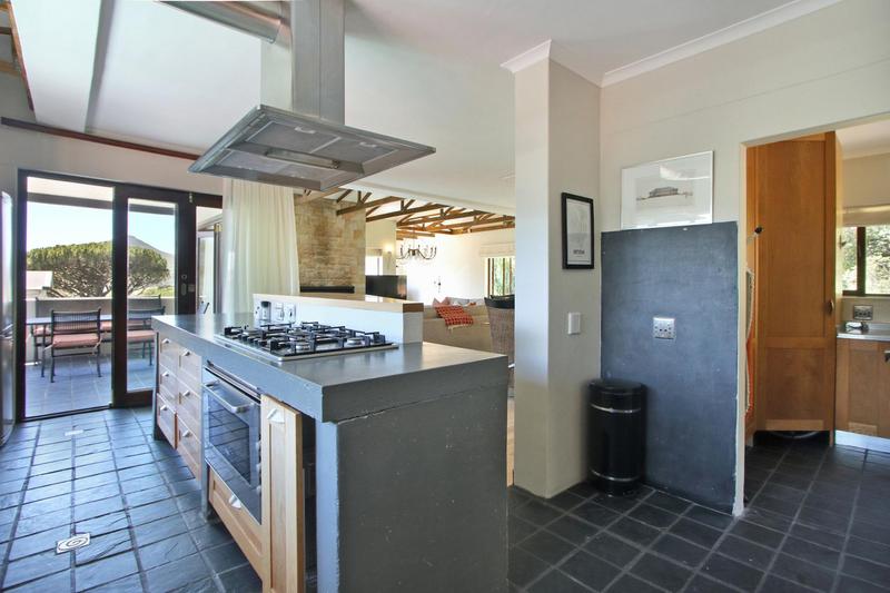 To Let 5 Bedroom Property for Rent in Hout Bay Western Cape